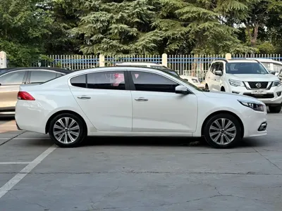 Kia K4