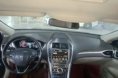 Lincoln MKZ
