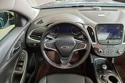 Chevrolet Malibu XL