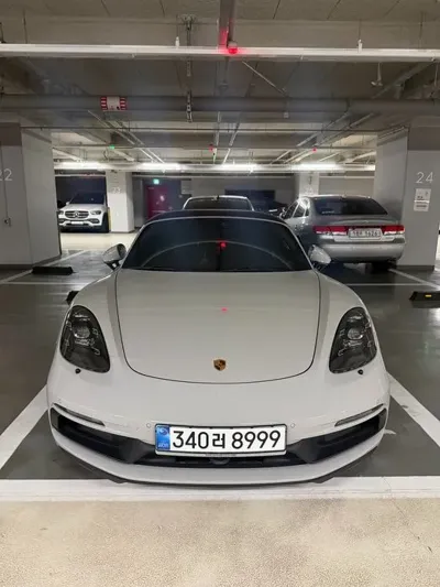Porsche 718