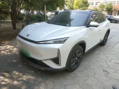 Dongfeng Fengshen L7