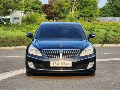 Hyundai Equus