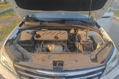 Roewe i5