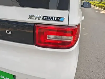 Wuling MINIEV