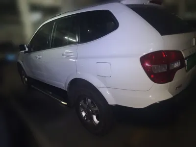 Roewe W5
