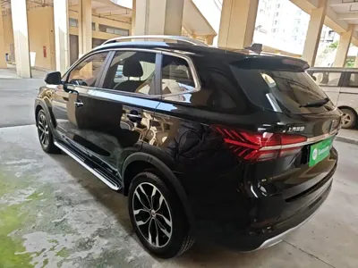 Roewe RX5