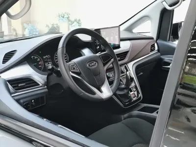 JAC Refine Refine M3