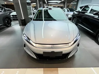 BYD 汉L