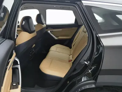 Geely Boyue L