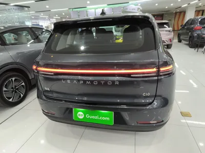 Leapmotor C10