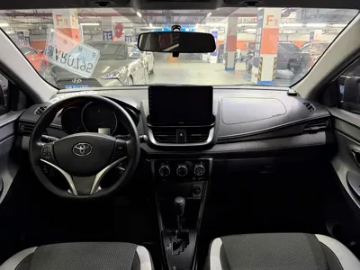 Toyota Yaris L