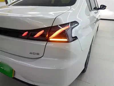 Peugeot 408