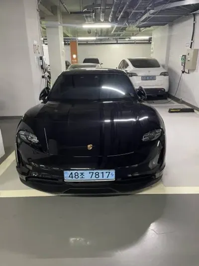 Porsche Taycan