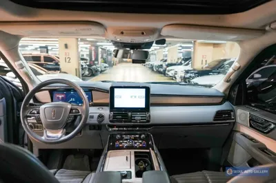 Lincoln Navigator