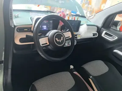 Wuling MINIEV