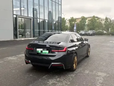 BMW i3