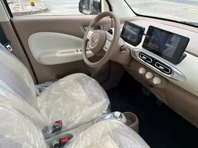 Wuling MINIEV