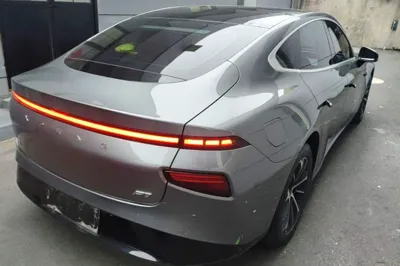 Xpeng P7