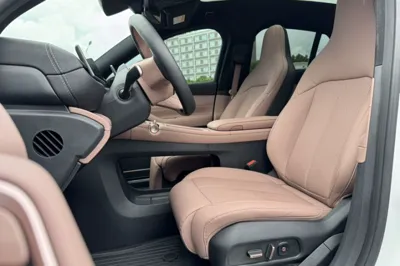 Nio EC6