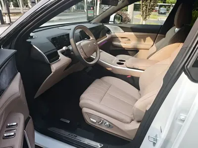 Xpeng G9
