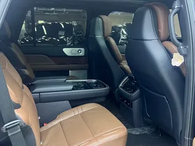 Lincoln Navigator