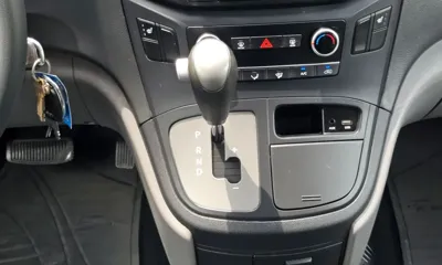 Hyundai Starex