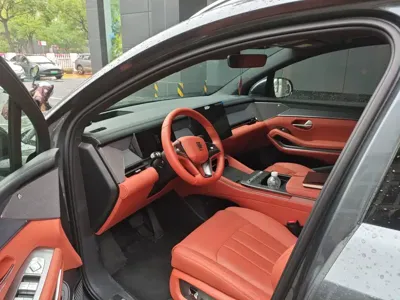 BYD 唐L