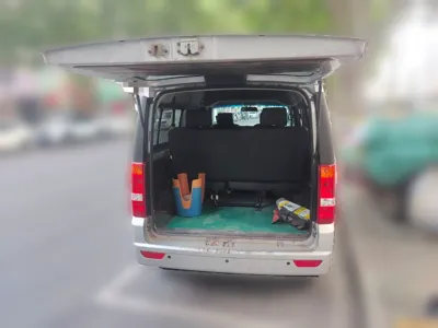 Dongfeng Xiaokang C37