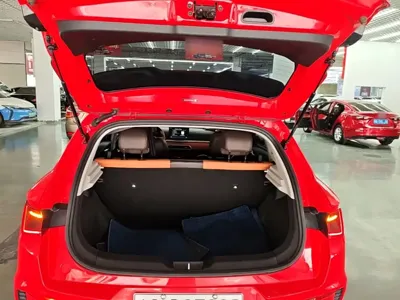 BYD e2