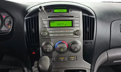 Hyundai Starex