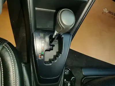 Toyota Yaris L