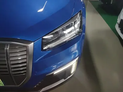 Audi Q2L e-tron