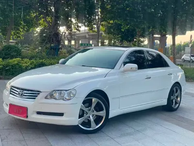 Toyota Reiz