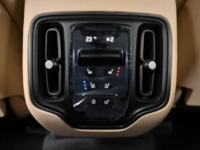 Astonmartin DBX