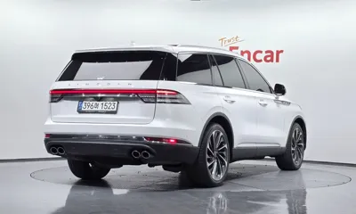 Lincoln Aviator