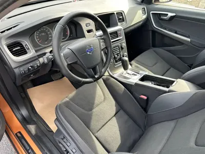 Volvo S60 (Import)