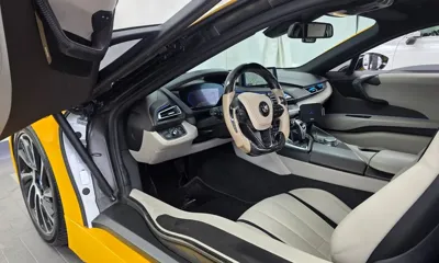 BMW i8