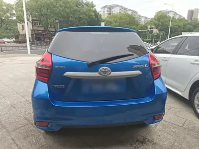 Toyota Yaris L