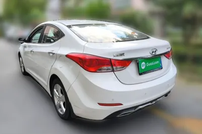Hyundai Elantra (5th Generation