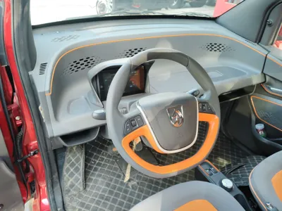 Baojun E100