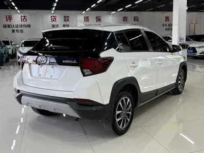 Toyota Yaris L