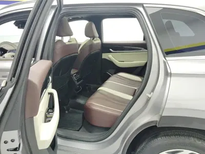 Geely Xingyue L