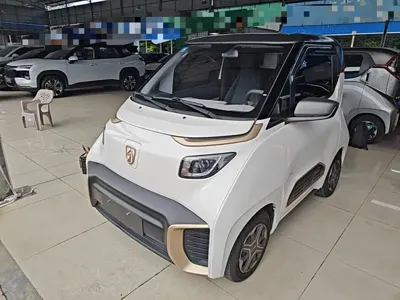 Baojun E200