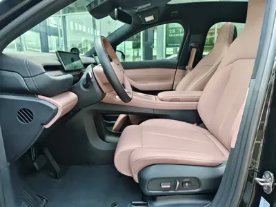 Nio EC6