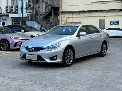 Toyota Reiz