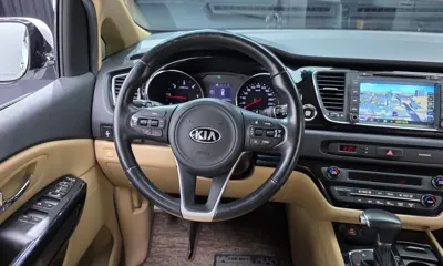 Kia Canival