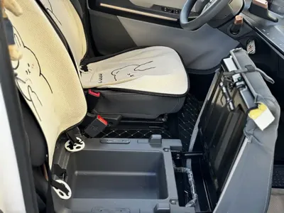 Baojun E200