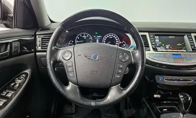 Hyundai Genesis