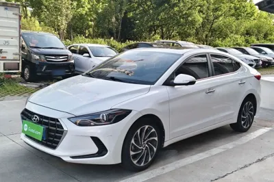 Hyundai Elantra (6th Generation