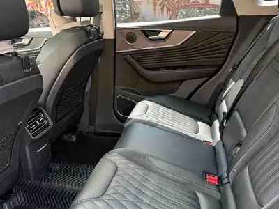 Hongqi Hongqi HS5